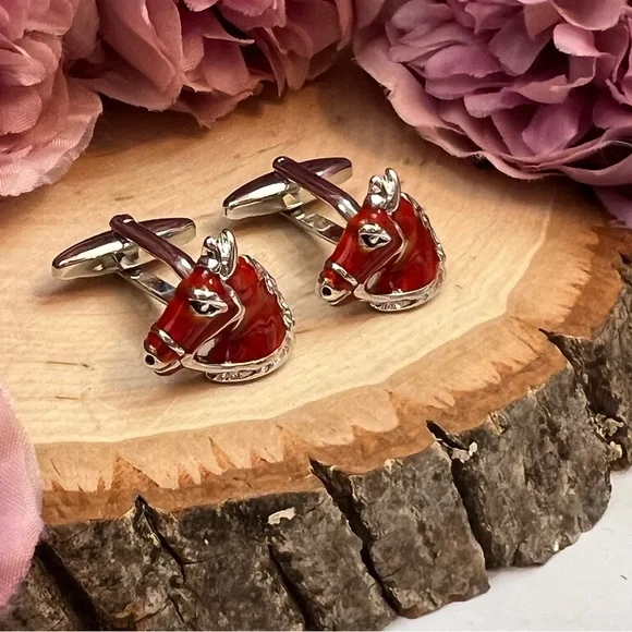 Handsome Bridled Red Chestnut Horse Head Cufflinks - Picture 4 of 16